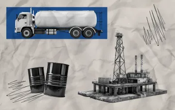 Схематичное изображение цепочки поставок топлива: цистерна, бочки и нефтеперерабатывающий завод, иллюстрирующее формирование цен на бензин в Украине в 2026 году.