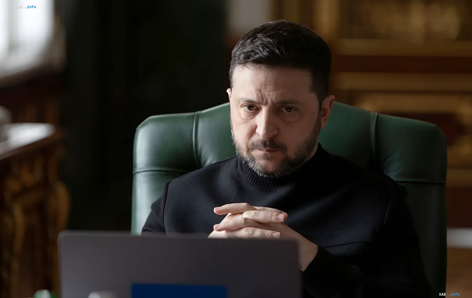 Ukrainian President Volodymyr Zelenskyy at laptop, analyzing Russia’s 2026 plans: hidden mobilization and North Korean legions