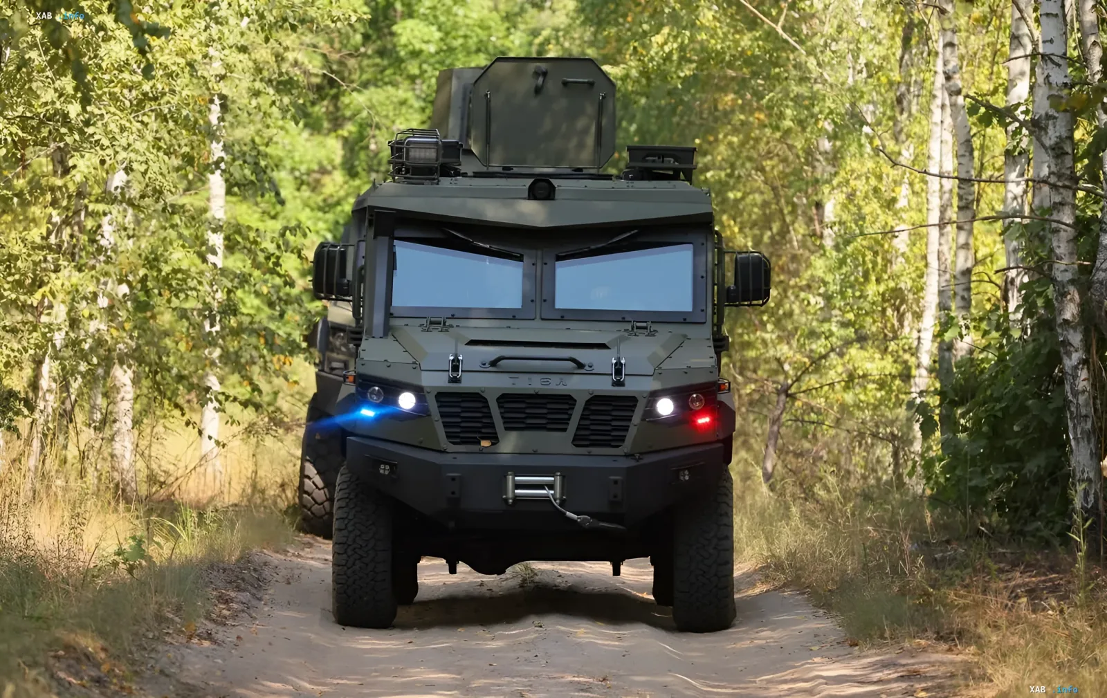 Бронеавтомобиль Tisa для РХБ-разведки Нацгвардии Украины на лесной дороге