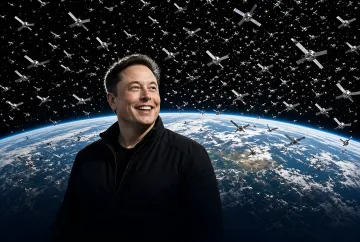Илон Маск улыбается на фоне Земли, окруженной тысячами спутников Starlink, символизируя амбициозный план SpaceX по запуску 100 000 спутников для глобального интернета
