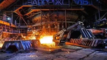 Production at Zaporizhstal: molten metal and sparks in the workshop