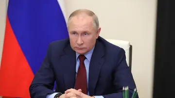 Владимир Путин на учениях Тихоокеанского флота предупреждает о зеркальных мерах при захвате судов