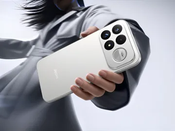 Смартфон Redmi K100 Pro в белом корпусе с мощной камерой и логотипом REDMI, демонстрирующий дизайн будущего в 2026 году