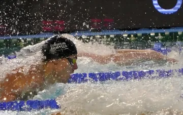 Украинский пловец Игорь Трояновский в действии на чемпионате Европы-2026, пробившись в топ-10