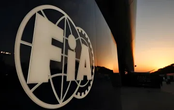 FIA logo at sunset: symbolizing the return of Russian and Belarusian drivers after sanctions are lifted
