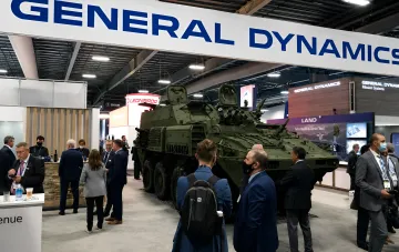 Бронетранспортер General Dynamics на выставке: компания сорвала контракт на 533 млн долларов с Украиной, не поставив снаряды