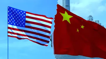 Флаги США и Китая разделены трещиной, символизируя ультиматум Pax Silica и выбор между Вашингтоном и Пекином для 35 стран, включая Казахстан