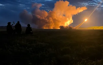 Украинские дроны наносят удар по российским военным объектам: взрыв на аэродроме в Самаре, наблюдатели фиксируют последствия атаки на РКЦ «Прогресс» и аэродром «Саваслейка»