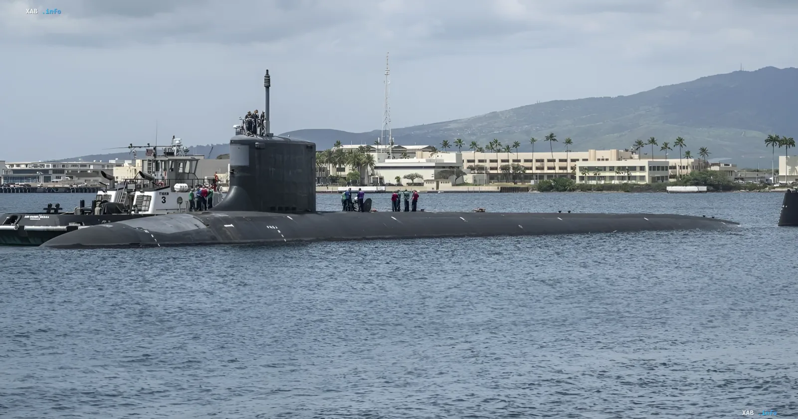 Атомная подводная лодка ВМС США в гавани, иллюстрирующая тему создания новой разведывательной АПЛ для замены USS Jimmy Carter