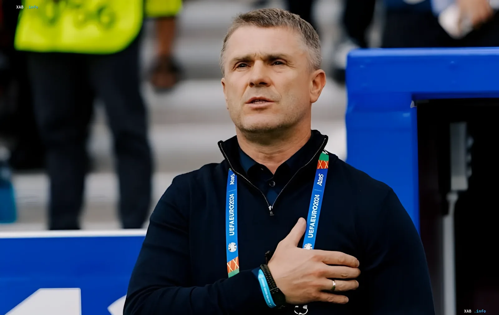 Виктор Березуцкий на стадионе во время Евро-2024, на шее бейдж UEFA EURO 2024