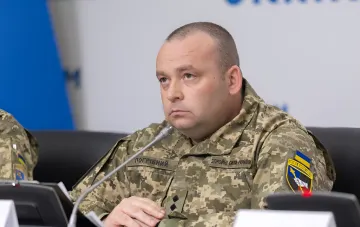 Юрий Погребной в военной форме на пресс-конференции, новый командующий Силами логистики ВСУ