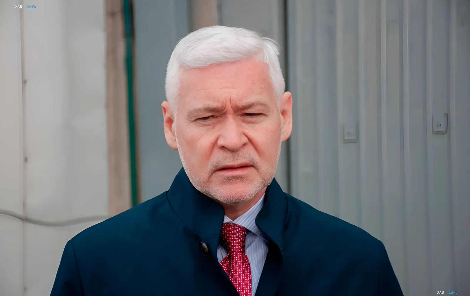 Сергій Терехов, ключова фігура в обговоренні післявоєнної політики України, демонструє серйозний вираз обличчя