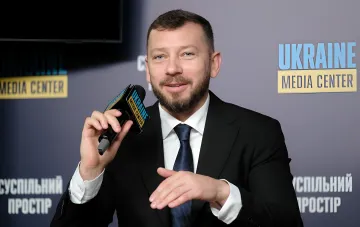 Oleksandr Klymenko, Leiter von SAO, auf einer Pressekonferenz im Ukraine Media Center, diskutiert den Versuch von OP, den öffentlichen Rat zu bestechen