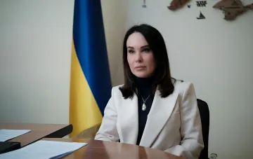 Abgeordnete Mudraya während der Sonderoperation von NABU: OP-Beamte und Abgeordnete Stolar, Mykytasy unter Beschuss