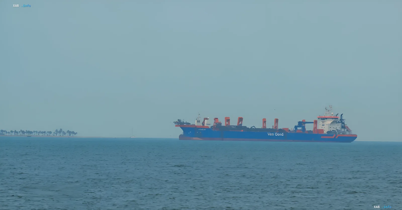 Торговый судно Van Oord в водах ОАЭ, символизирующее остановку торговли с Ираном после ракетного инцидента