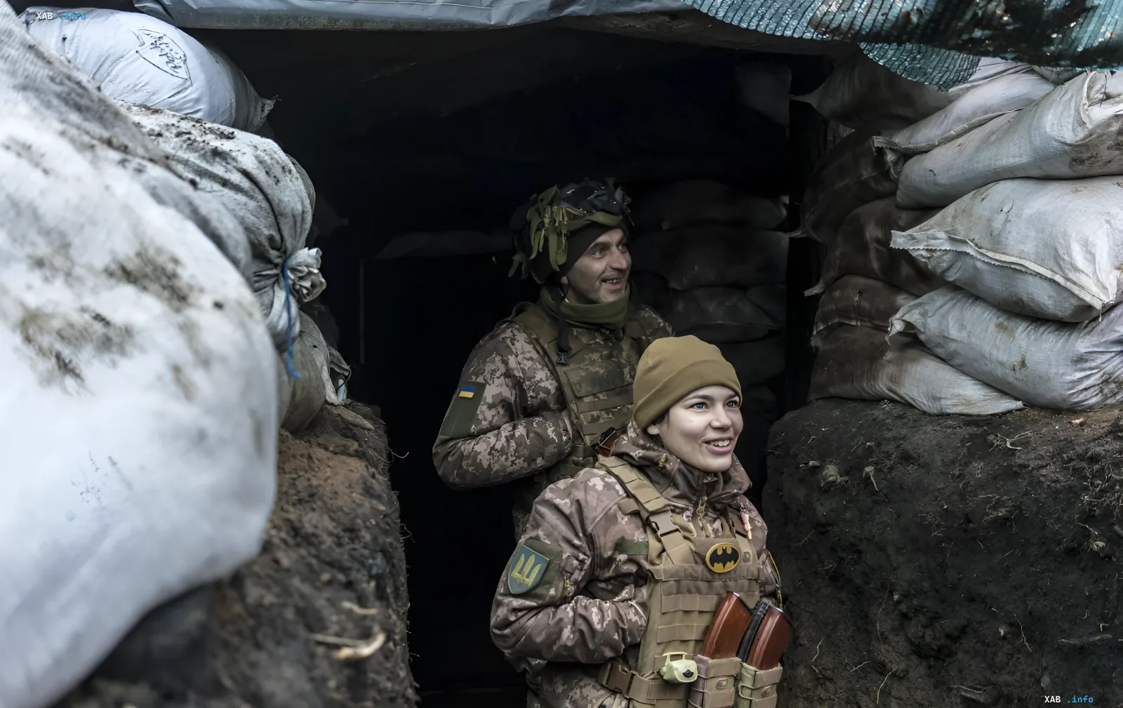 Украинские военнослужащие в окопах в Сумской области во время контрнаступления