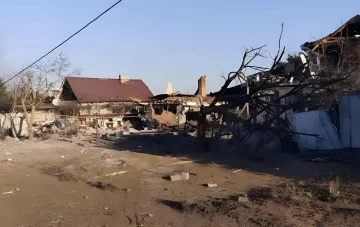 Последствия ударов по Запорожскому району: разрушенные дома и обугленные деревья