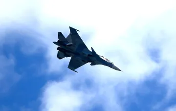Su-33 fighter jet in flight against the sky, related to Ukrainian drone forces' claim of striking Russian aircraft in southern regions of Russia