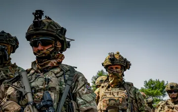 Soldiers of the Artan unit of Ukraine's GUR in full tactical gear