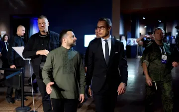 Президент Украины Владимир Зеленский и премьер-министр Финляндии Александр Стубб на встрече по вопросам военного сотрудничества и совместного производства дронов