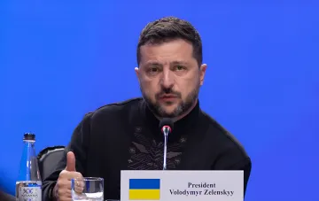 Володимир Зеленський на саміті Коаліції бажаючих підбиває підсумки переговорів про ППО та європейський транш на 6,1 млрд євро