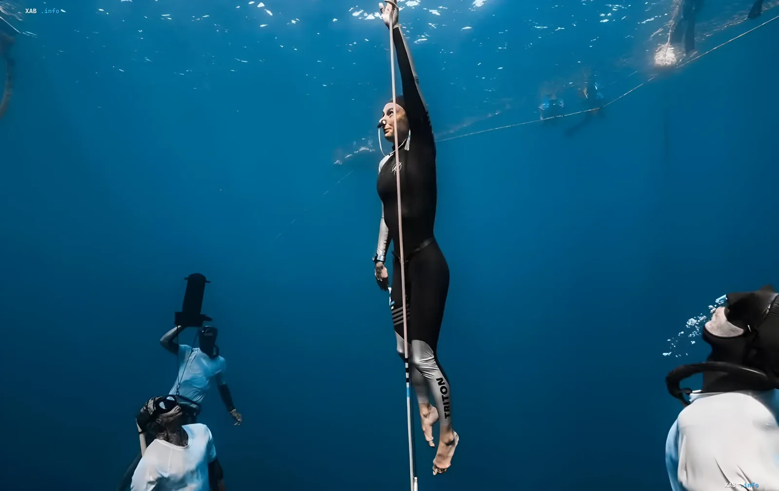 Sadurska at 77 meters depth in the no-fins discipline at the 2026 World Freediving Championships in Roatán