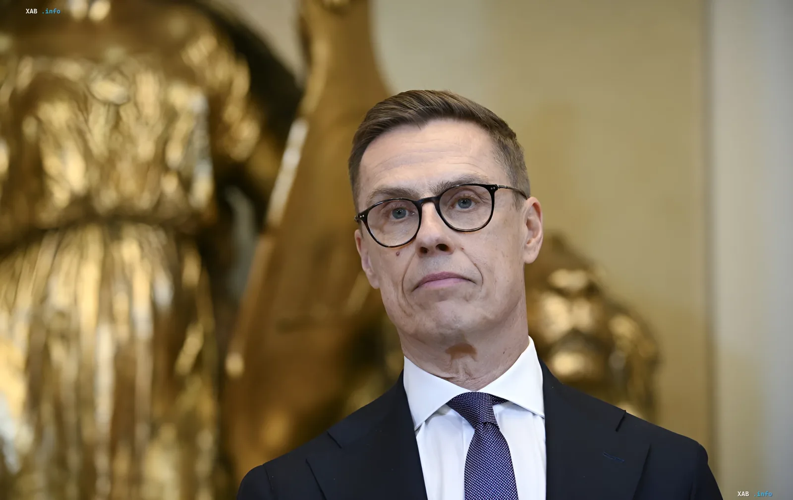 Президент Финляндии Александр Стубб в официальном костюме; Финляндия передаст Украине средства ПВО