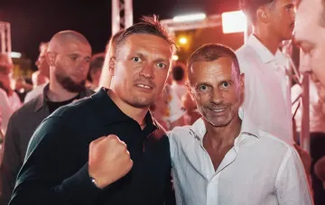 Oleksandr Usyk and UEFA President Aleksander Ceferin at their meeting in Split