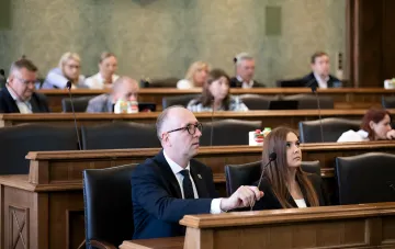 Засідання міської ради Вроцлава: депутати сперечаються через захист українських біженців