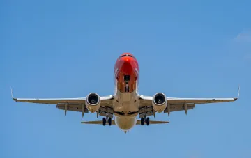 Boeing 737 на подходе к посадке: демонстрация уязвимости автопилота через сервисный порт за 100 долларов