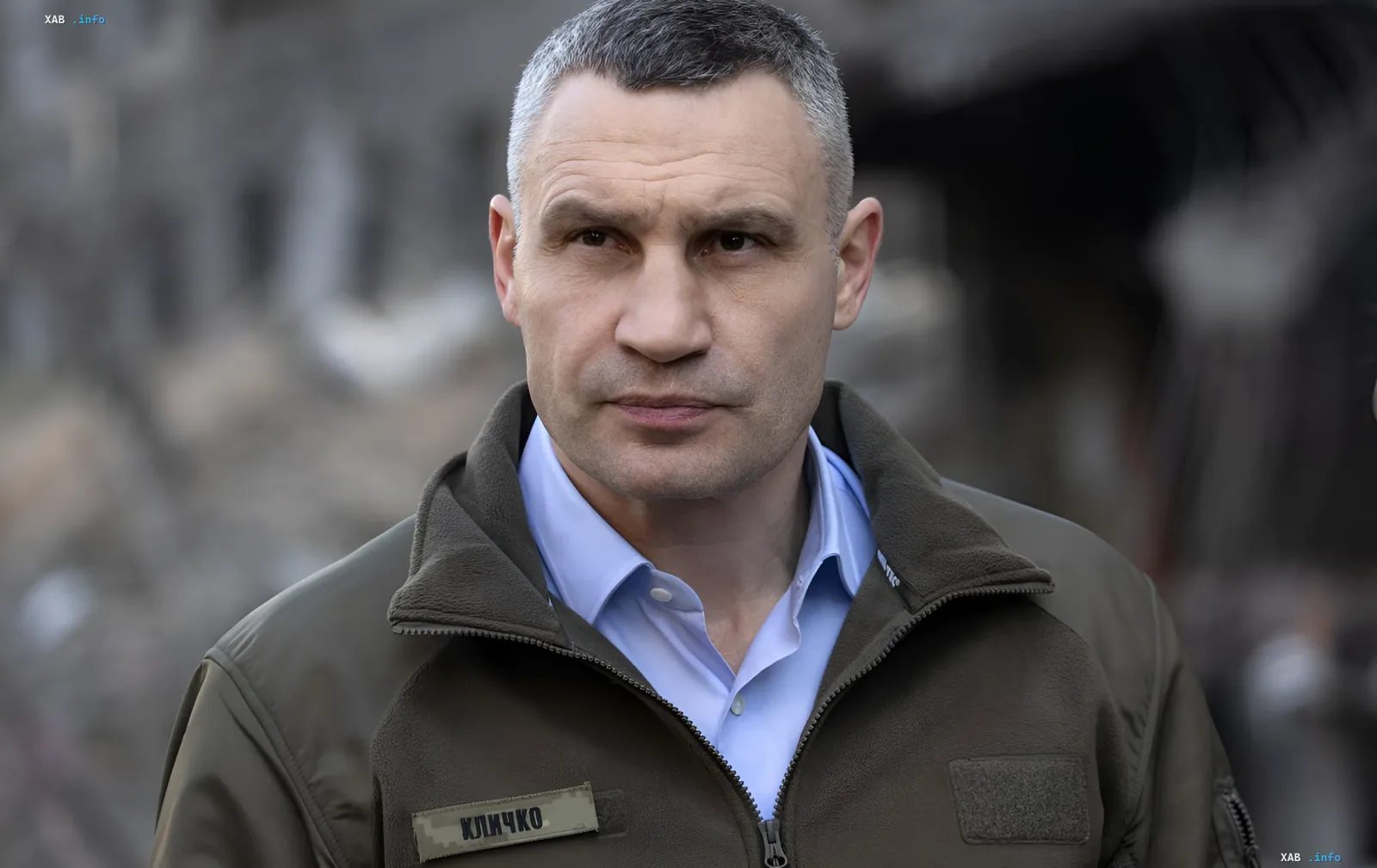 Witali Klitschko vor dem Hintergrund der Überarbeitung der Sicherheitsprotokolle und Brückenverkehrsvorschriften in Kiew