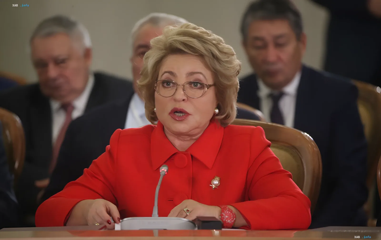 Valentina Matviyenko at a Federation Council session stating Russia's condition for talks with Ukraine