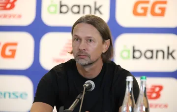 50-jähriger Dynamo-Trainer auf der Pressekonferenz vor dem Spiel gegen LNZ nach Kostjucks Abgang