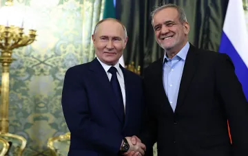 Путин и Пезешкиан на переговорах: рукопожатие лидеров России и Ирана на фоне обсуждения передачи технологий сверхзвуковых ракет в рамках программы C430L