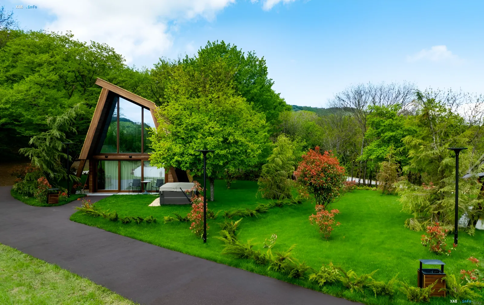 Modernes A-Frame-Haus mit Panoramafenstern bei Kiew, dessen Miete wegen Blackout-Gefahr auf 2500 Dollar stieg