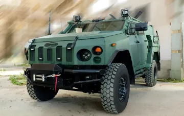 Украинский бронеамбулаторий Новатор 2С с защитой от FPV-дронов и автоматической подачей ношей