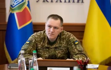 Командувач Національної гвардії України Півненко на офіційному брифінгу оцінює глибину можливого прориву з півночі