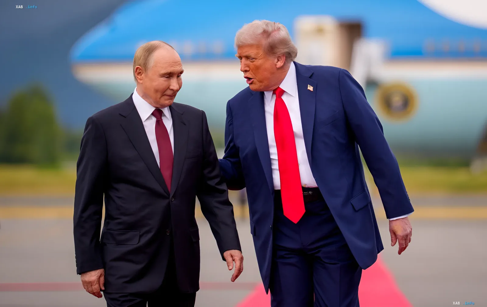 Владимир Путин и Дональд Трамп на фоне самолёта: иллюстрация к сюжету об их телефонном разговоре и мирном треке
