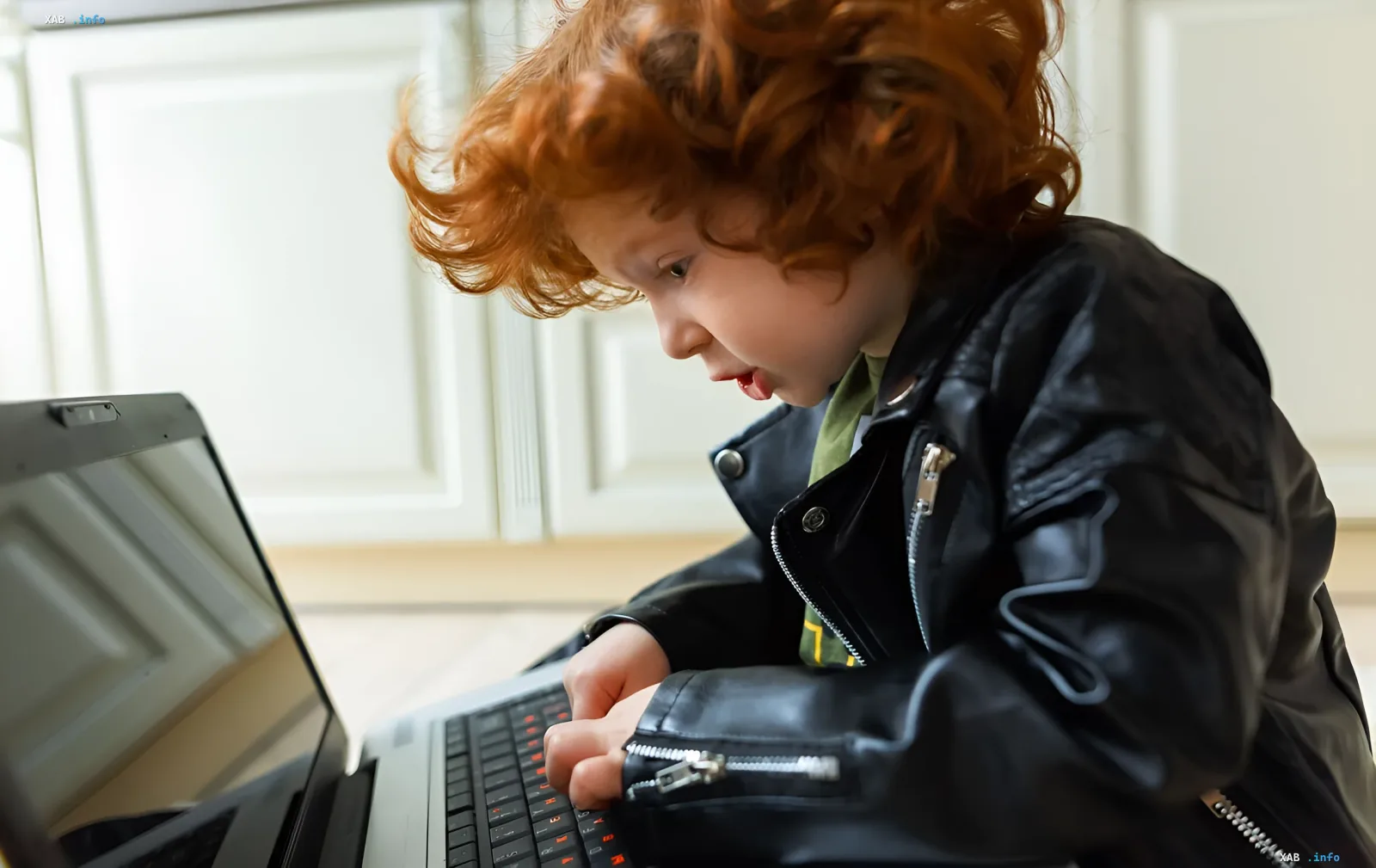 ChatGPT для подростков: как настроить родительский контроль и не дать ИИ «зацепить» ребенка