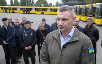 Автобуси МАЗ для Одеси: передача транспорту з Києва після обстрілів