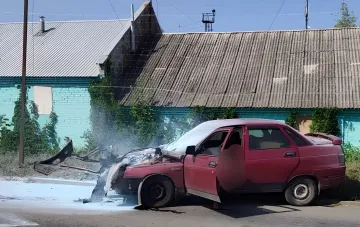 Damaged civilian car after an FPV drone strike in Kramatorsk, aftermath of the attack