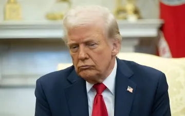 Дональд Трамп в Овальном кабинете в контексте подготовки демократами пакета расследований на случай промежуточных выборов