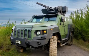 Український бронеавтомобіль «Сайгак-1» з туреллю та кулеметом, який «Українська бронетехніка» планує випускати спільно з Mercedes-Benz