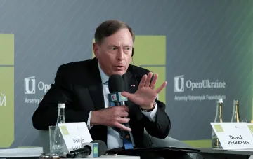 Екс-директор ЦРУ Девід Петреус виступає на панелі Open Ukraine і коментує провал весняно-літньої кампанії Росії