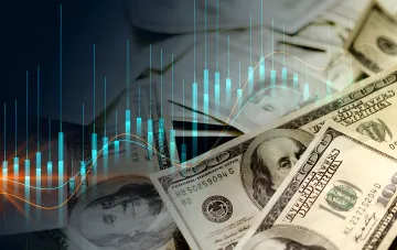 NBU-Kurs am 18. September: Dollar steigt auf 44,66 UAH vor einem Kurschart und 100-Dollar-Scheinen