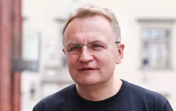 Мэр Львова Андрей Садовый, сообщивший правоохранителям о найденном в служебном автомобиле устройстве с антенной и SIM-картой