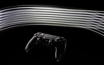 Бездротовий контролер DualSense для PS5, який Sony планує перетворити на платіжний термінал за патентом