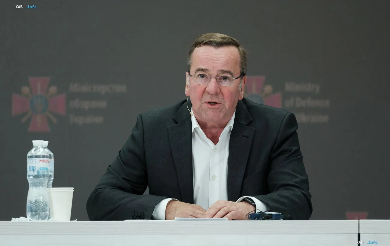 Борис Пісторіус на брифінгу в Міністерстві оборони України в рамках переговорів щодо виробництва ракет PAC-3 в Європі