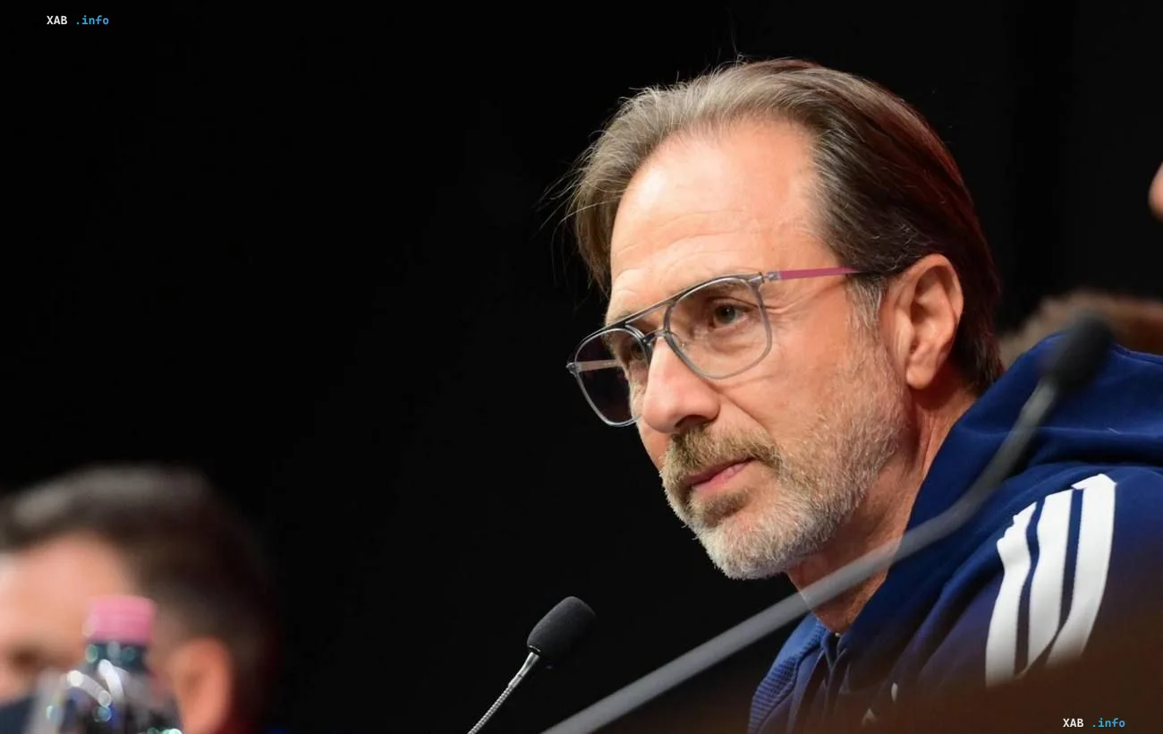 Trainer Malydera auf der Pressekonferenz vor dem Spiel der Ukraine gegen Ungarn, er spricht über Ponomarenko und Jaremtschuk