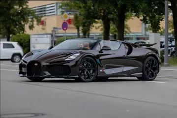 Тимати за рулем редкого гиперкара Bugatti W16 Mistral
